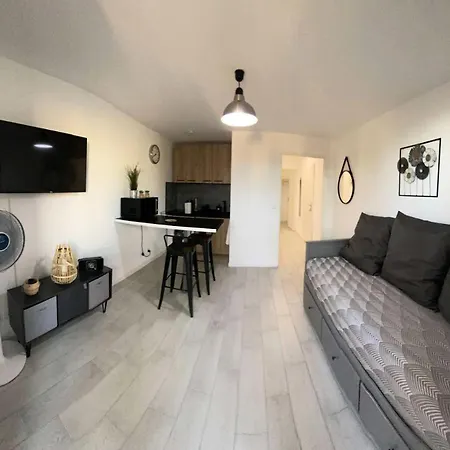 Cap - Neuf De Standing 4 Couchages A Six Fours Les Plages Mae-9914 *